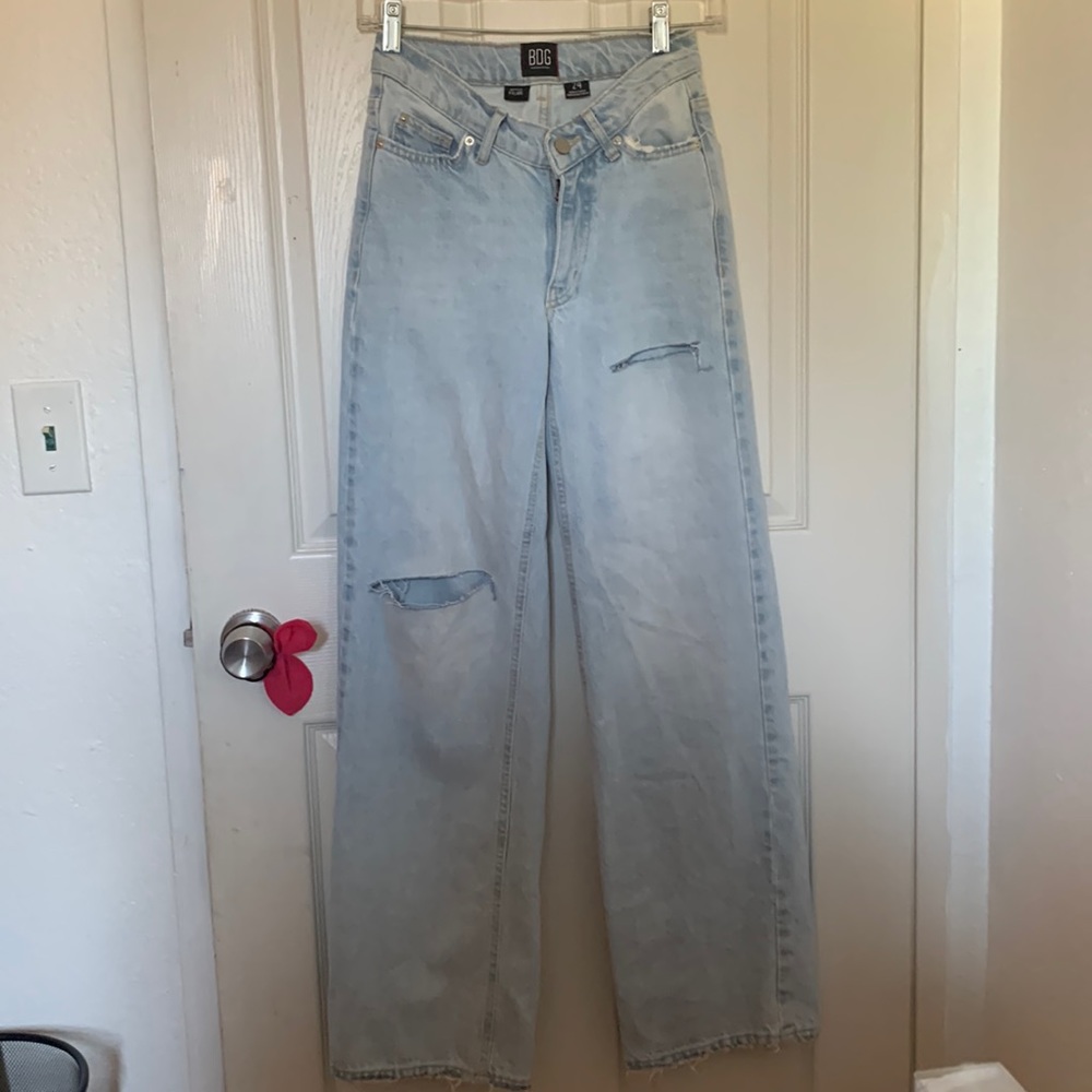 BDG Urban Outfitters Jeans Dipped V Flare Women’s size 24